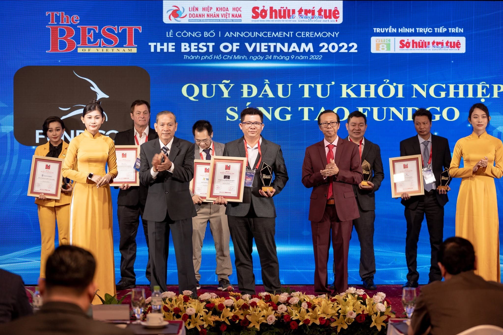 Nhận giải "The Best of Vietnam 2022" cho FundGo