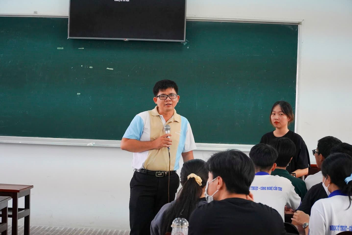 Giảng dạy tại Đại học Kỹ thuật – Công nghệ Cần Thơ